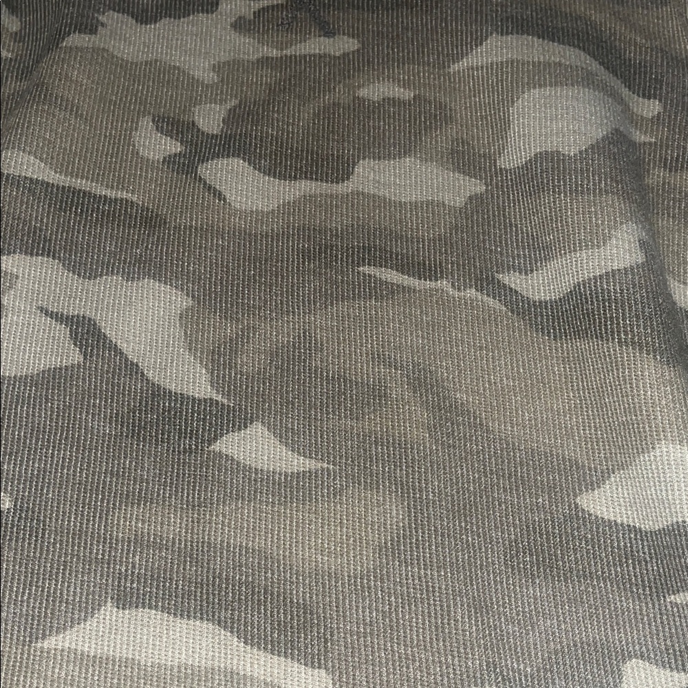 Sonoma Men's Green and Brown Camouflage Crewneck Shirt - Picture 4 of 4